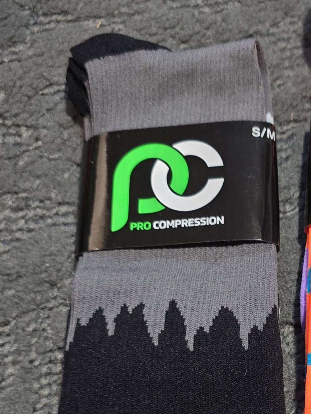 Pro Compression Socks - Skull and Crossbones